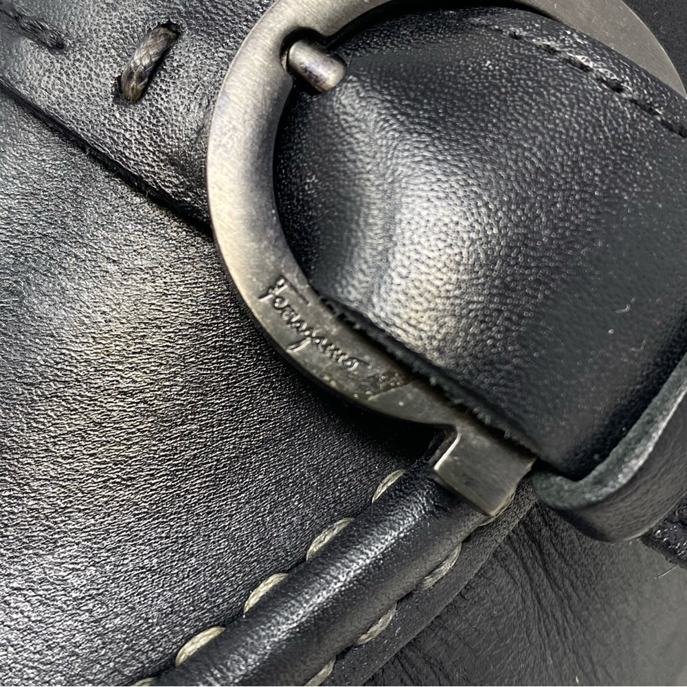 ❤️Salvatore Ferragamo Black “Navarro” Loafers. - Picture 10 of 11